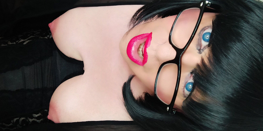 Emma Browne: Xuất tinh lớn chuyển giới