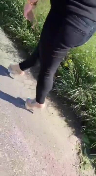 BadCat: Sexy legs walking in high heels