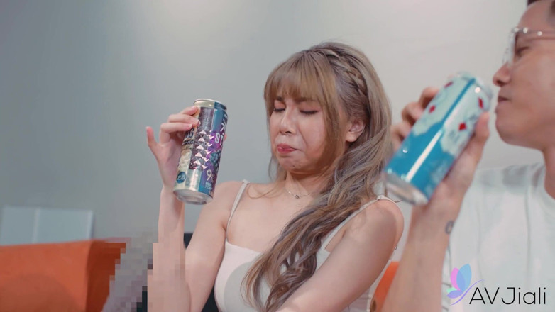 AV Jiali: Ranako Puts on a Sexy Uniform and Fucks Her Internet...