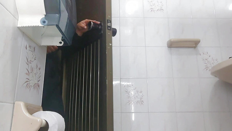 irina69star: Filmar flickor på läkarmottagningen