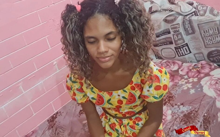 LeoOgro: Moje nevlastní dcera mi dovoluje, abych se jí dotýkal