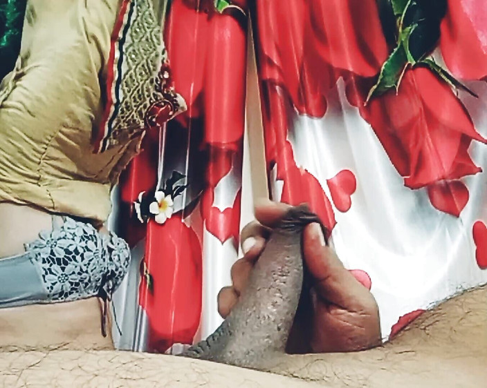 Bolly Karma: Schaamteloze milf seksscène