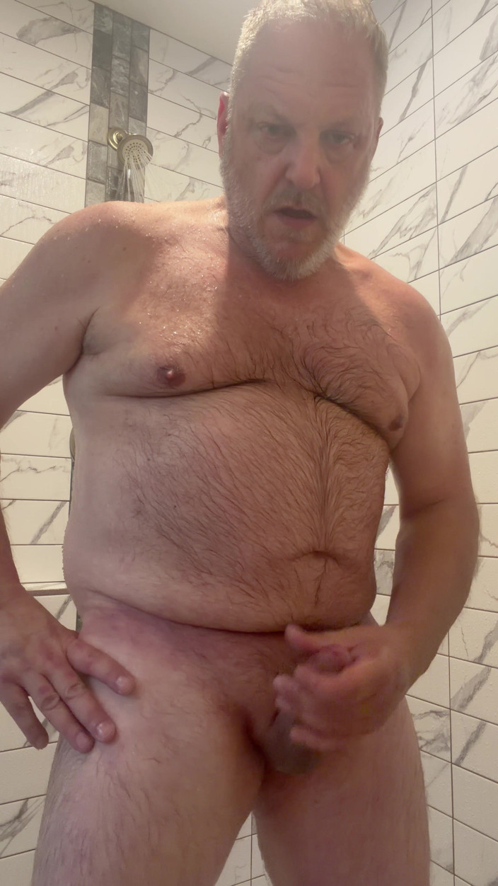Ryder Knox: Shower Time