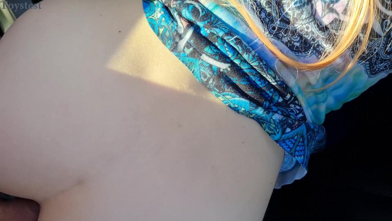 Toystest: Pemandu teksi dan bukannya wang tunai memutuskan untuk mencuba semua...