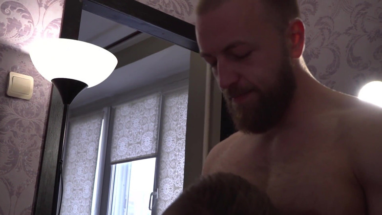 Ridley Dovarez | Gaysight: Buon compleanno Marte! Quindi prendi la torta dello sperma!