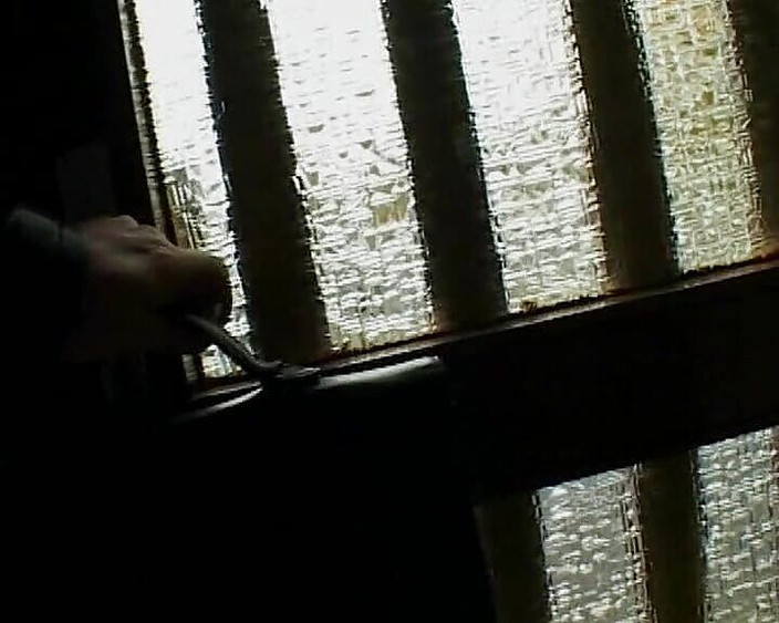 German Homemade: 그녀는 외로울지 모르지만 남자를 차림으로 하는 방법을 알고 있습니다.