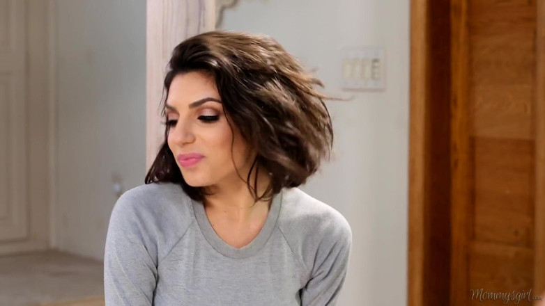 Mommy's Girl: Stepmommysgirl - eavesdropping on stepmommy: part one