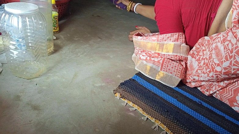 FireeCouple: Aku ngentot memek tante seksi ini dengan nikmat!