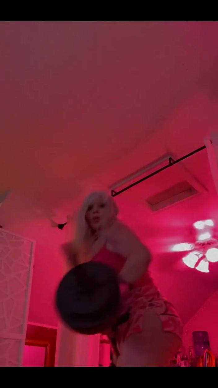 PaintedRose: 근육을 구축하기 위해 리프팅은 앞으로 이동 계속.