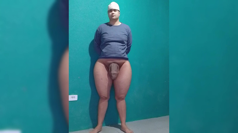 Sissy sapeca studio: Young Adult with a Feminine Body, a Big Butt, and...