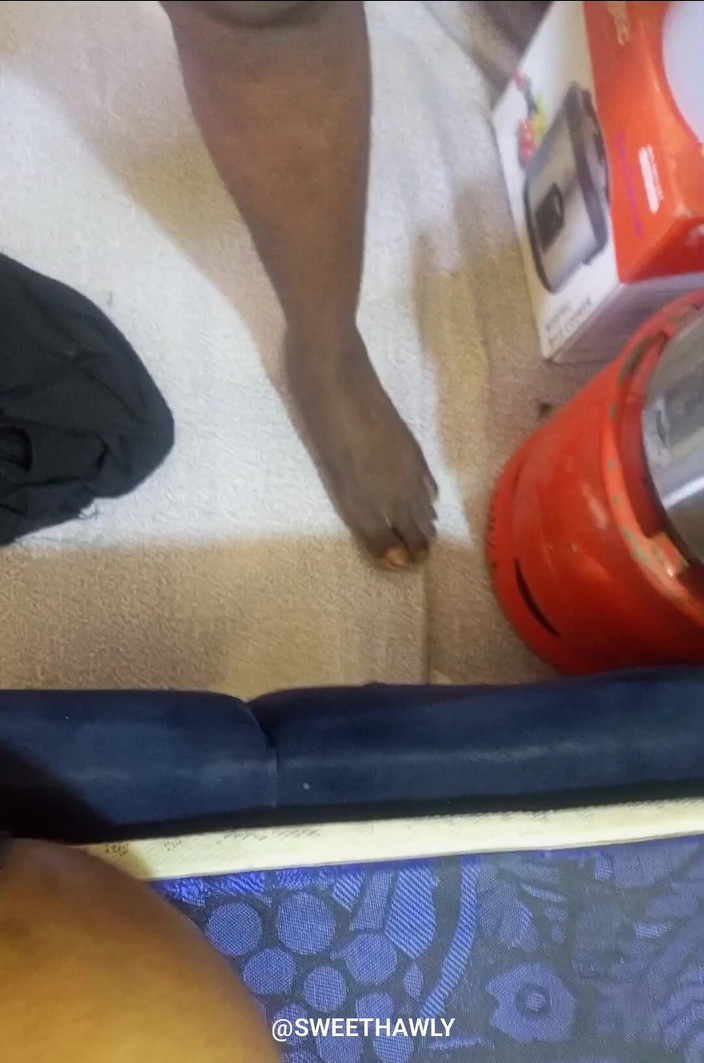 Sweethawly: मेरी सौतेली बहन की जोरदार चुदाई, अच्छी तरह से चिकनाई