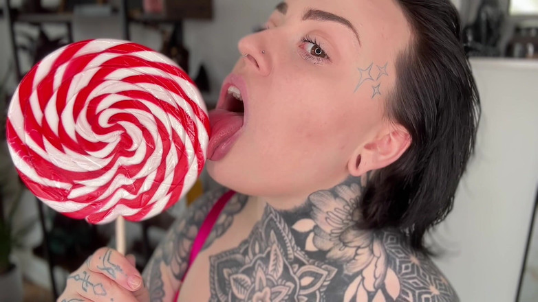 Miss Valentina: Oral Fixation