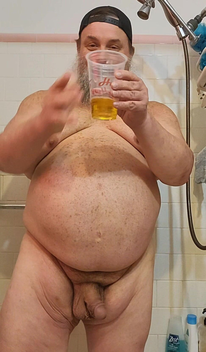 GeneWadexxx: Piss Eating for a Hot Stepdaddy Bear Online