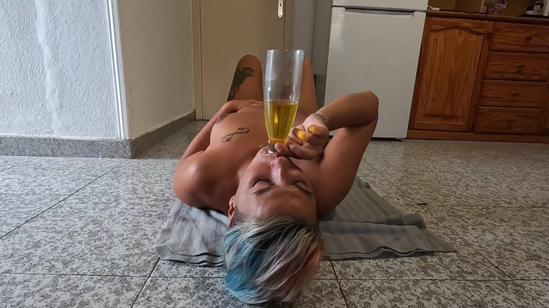 bekycarril: Wife Lying on Her Back Drinking Piss &amp; Cum Through a...