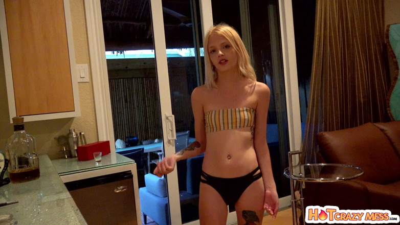 Hot Crazy Mess: Beach Pickup - S3e4