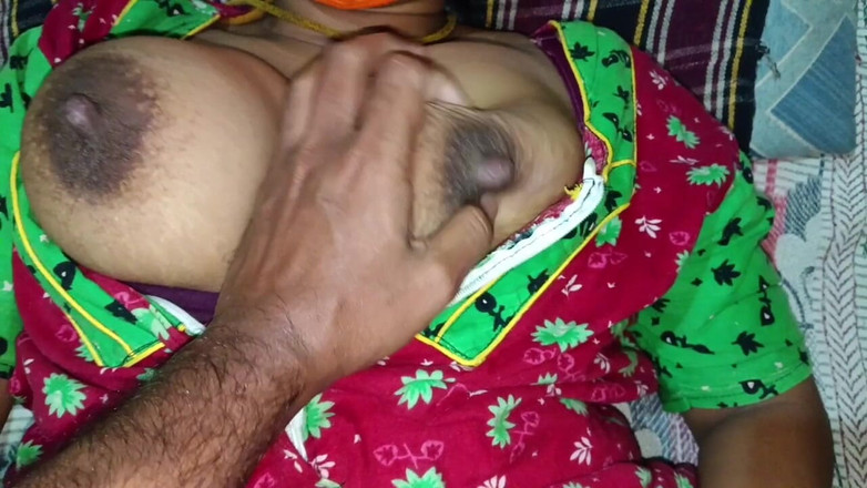 Mami4711: Fratele vitreg îmi fute pizda foarte strâmtă