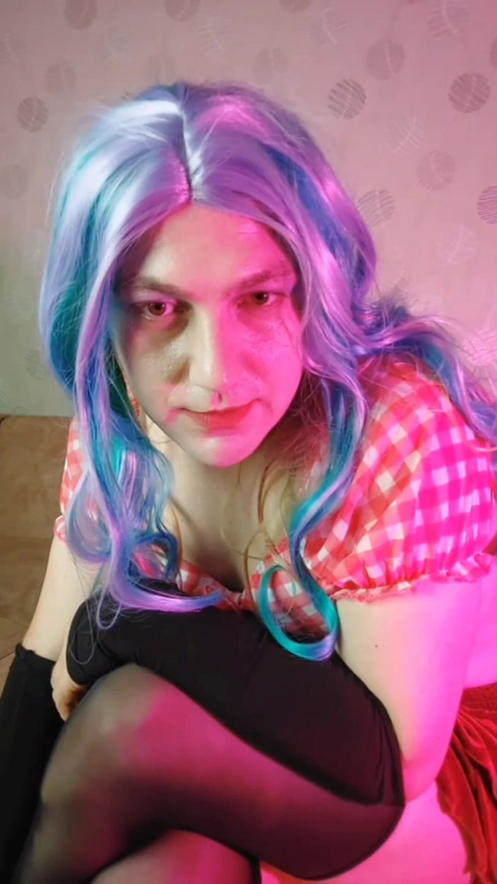 Kitty_Cross: The Medusa Appearance Sissy Pretty Pinky