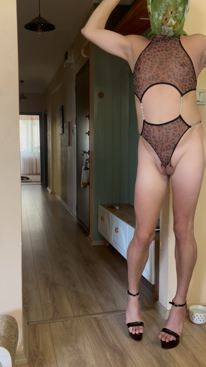 cd_aysemmm: Eu tive meu pau cortado! Espero que você goste