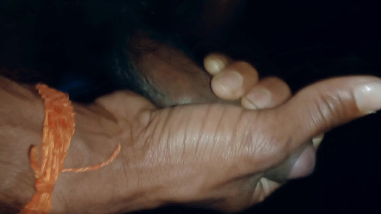 vijay Yadav: Desi indienne, longue et grosse bite noire, masturbation