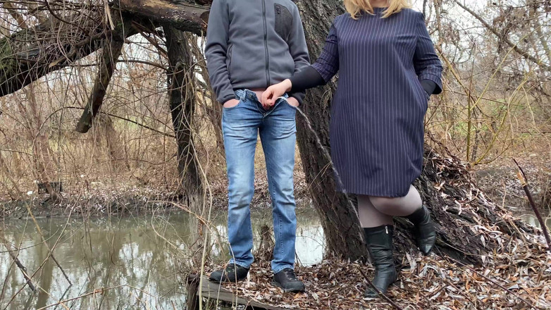 OurFetishLife: Mia suocera sa quanto suocero ama l'aperto