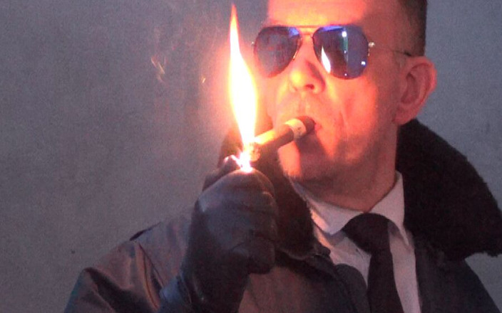 GERMANE_XL: Полицейский в коже 5