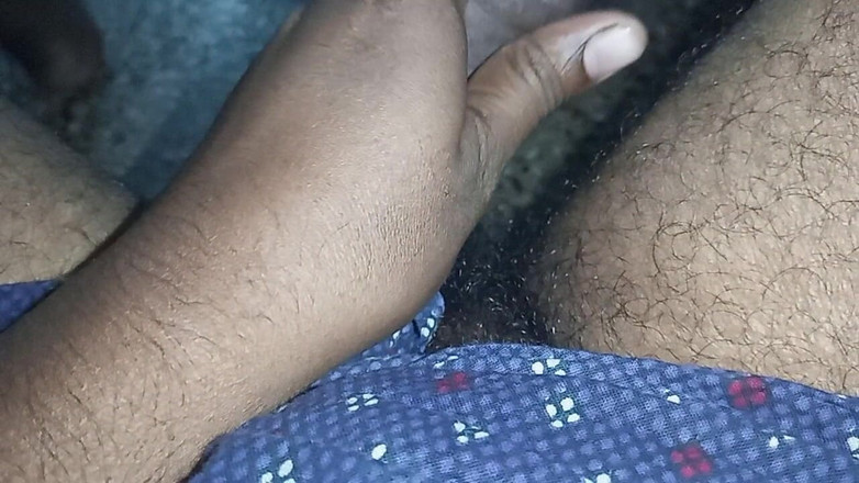 Fucking my wife: Africký gay chlapec saje manželce prsa a bradavky v koupelně