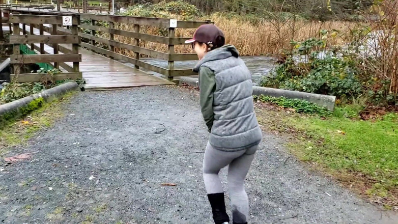 Nerdy_faery: 湿透的袜子和小便