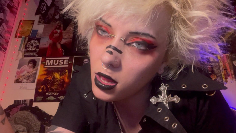 Glitterqueen1999: Your Goth Stepsis Glitterqueen1999 Gives You JOI Before Her Concert -...
