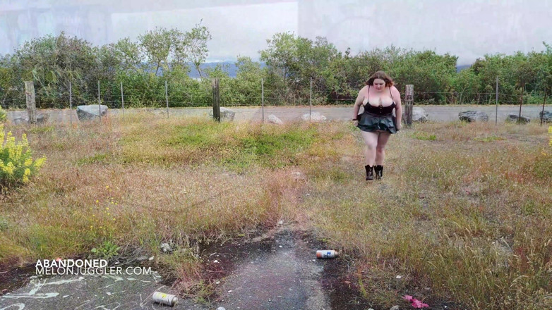 Kore Goddess: BBW young &amp; old lesbians at the abandoned house