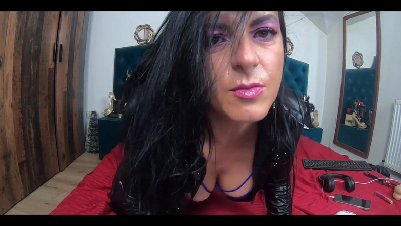 MilfyCalla: Sexy lederbett necken, enge hosen &amp;kein höschen 311