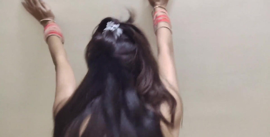 Saarabhabhi6: Hintli seks hikayesi rol oyunu - Hintli kadın ile sikişiyor