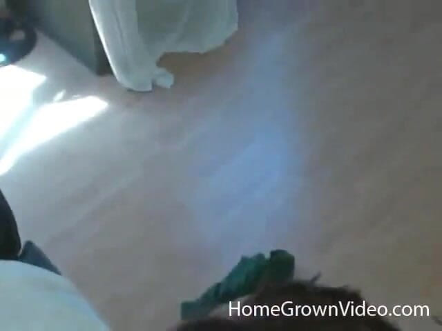 Homegrown Video: Ava Marie ošukaná dvěma tvrdými ptáky