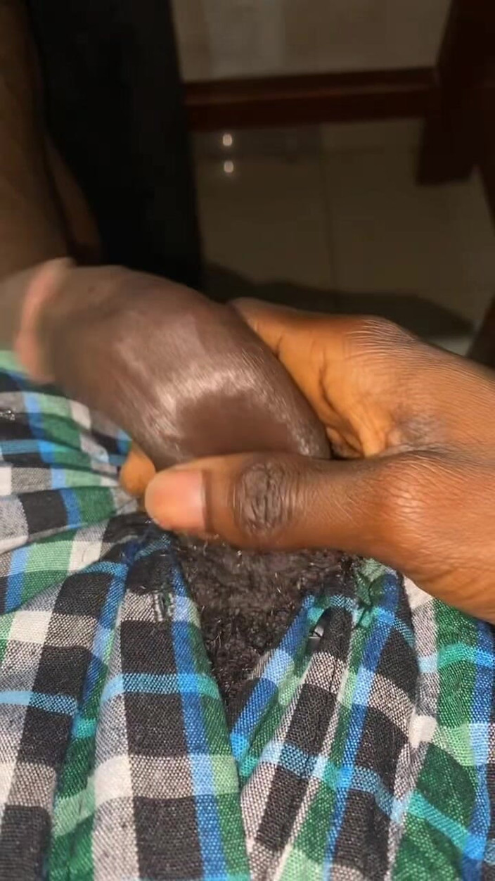 Slimniqqa: Jerking off My Dick After a Long Day at Work