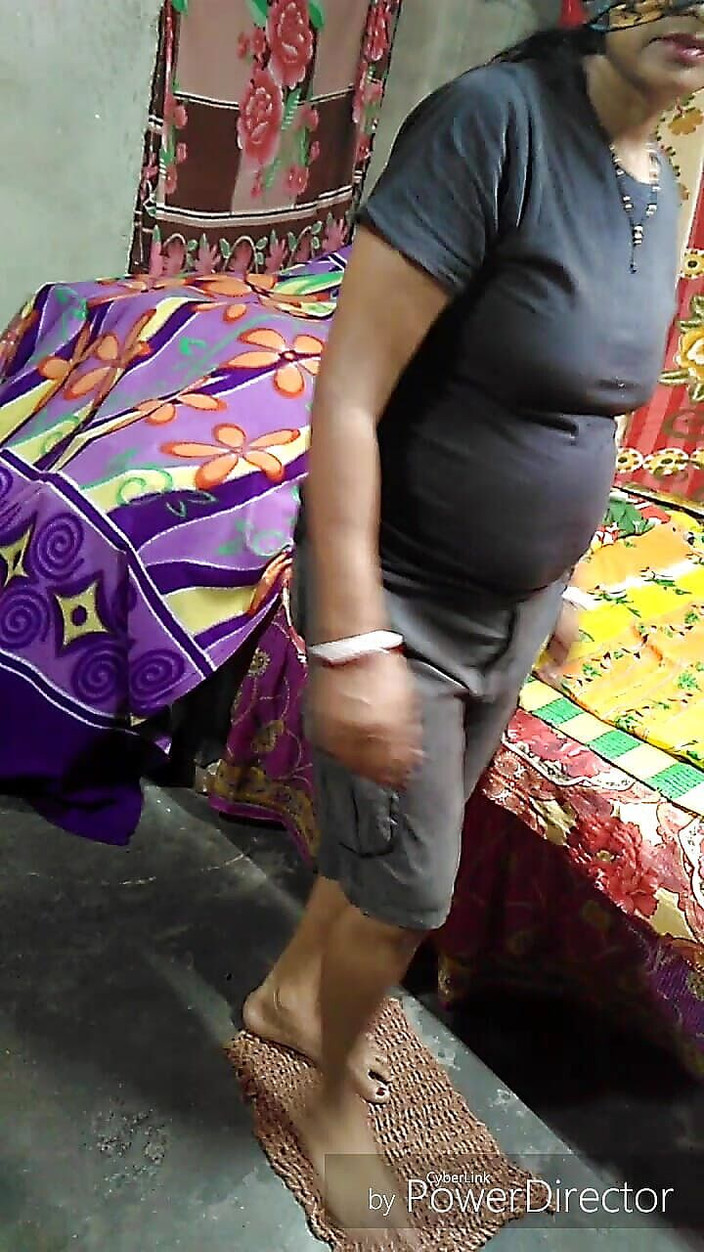 my house: Бхабхі трахається з ділдо