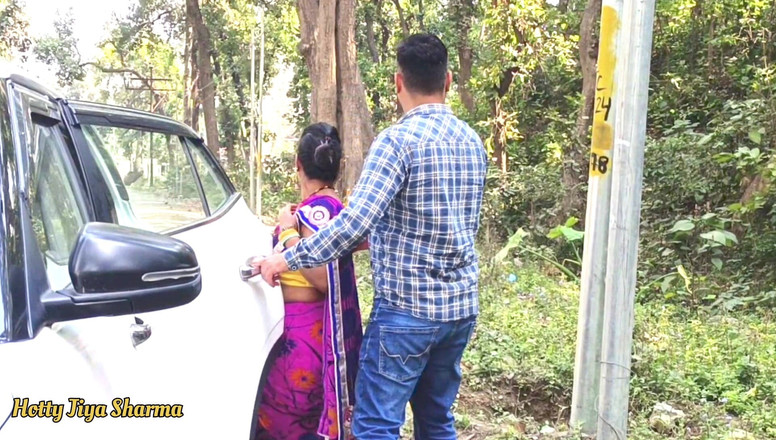 Desi Club House: Nevlastní otec chytil svou nevlastní dceru na sex z vesnice