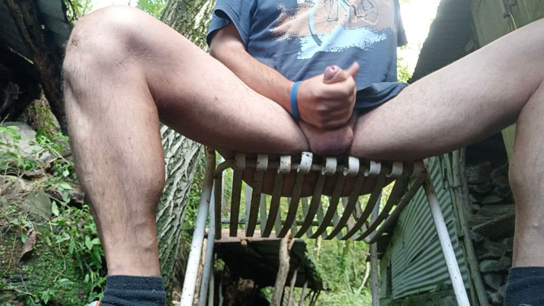 Kinky Guy: Siusiu na świeżym powietrzu, ktoś może się cieszyć