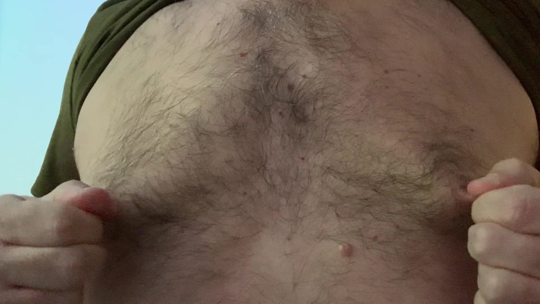 GayBear: travail des seins / pria bermain dengan putingnya