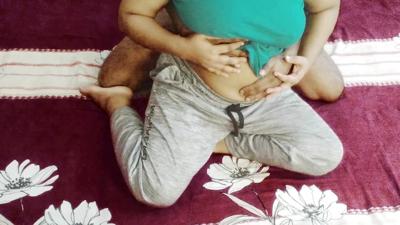 Jesmin18: Бангладешская бхабхи с большими сиськами трахается с разговором