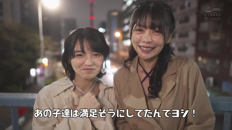 Smooth Time: Awak Lelaki Membasuh Batang Awak Dan Tunggu! Dia Tiba-tiba Datang...