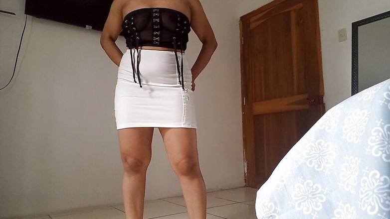 PATY PATY: Istri doyan selingkuh pamer memek dan toket besar saat suaminya...