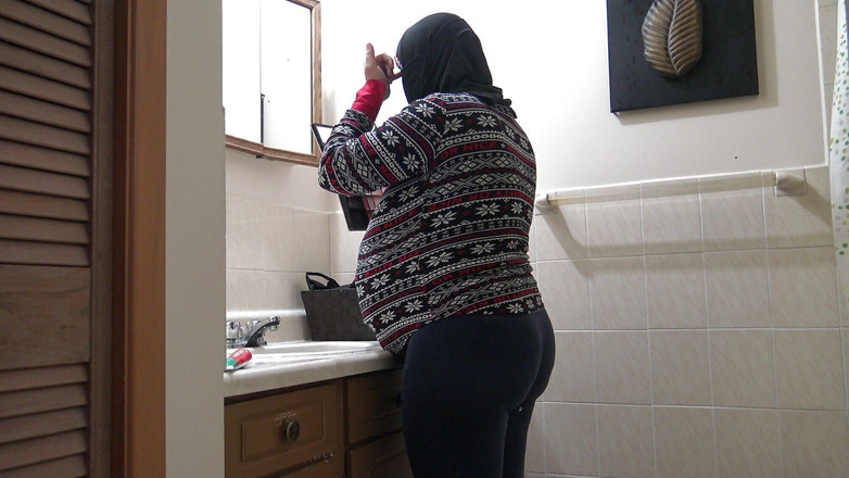 Souzan Halabi: 怀孕的埃及妻子让丈夫射在她的阿拉伯阴户里