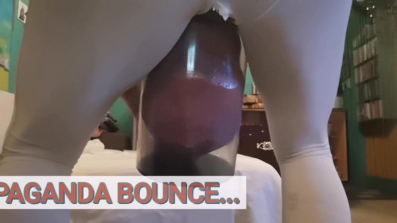 Monster_Meat_: Сзади его горячая