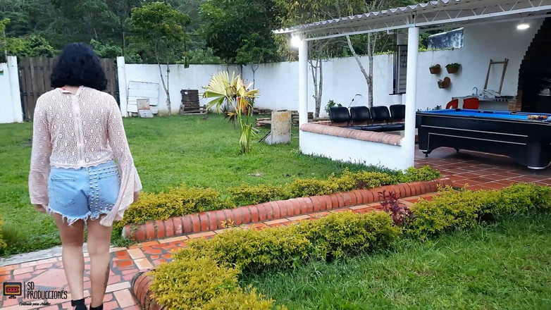 Vayolet: 夫が働いている間、私のムラムラした上司をお願いします-スペインのポルノ