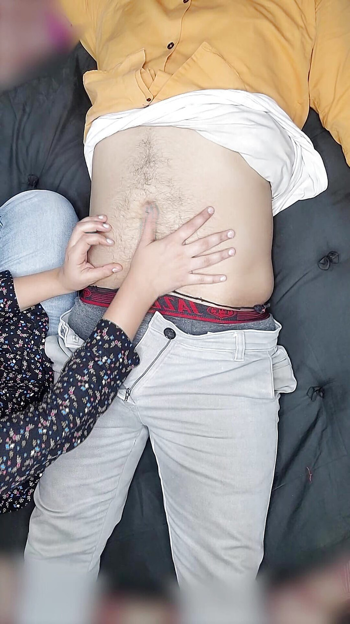 Vicky Thakur: パート3:義理の妹と私はマッサージからのセックスについて話します(セックスパート2)