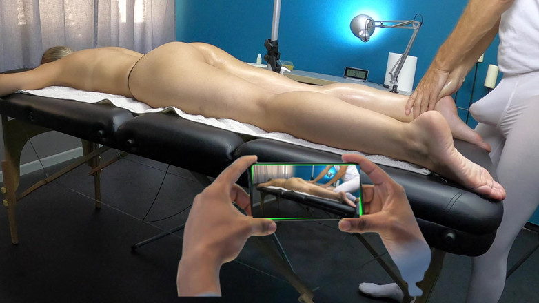 Markus Rokar Massage: Man tittar på fru massör röra sin kuk på fruens...