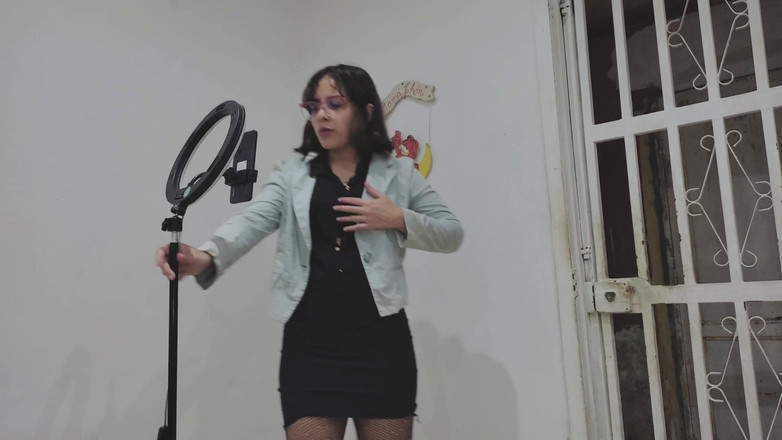 SugarPose: Ich Streiche Meine Freundin Mit Juckender Puder