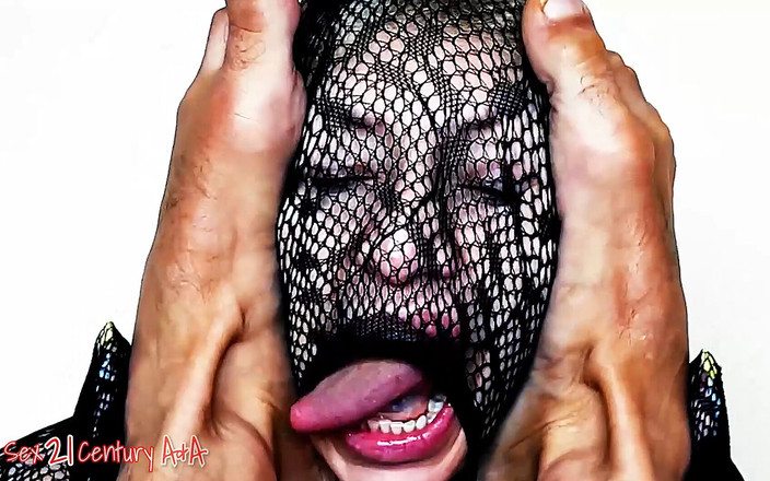 sex21century: 이야기 #10. 독점 발 페티쉬. 내 피난처는 너의 발이다. 흑인 대물 자지에게 따먹히는 금발 밀프