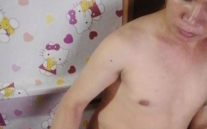 Reynaldo6: I Look for Daddy in My Room to Fuck so...