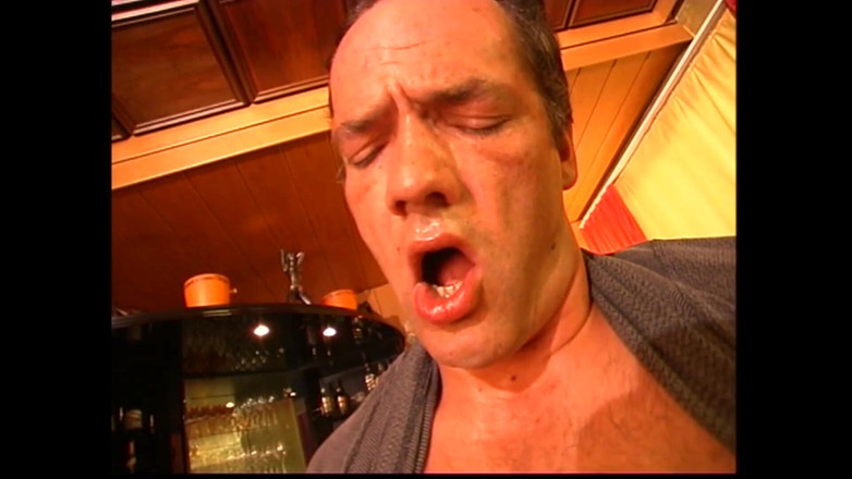 Muschi movie official: Kunjungan dari teman