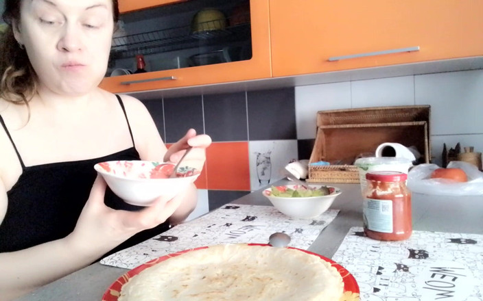 VikkiGeorgia: Saya Makan